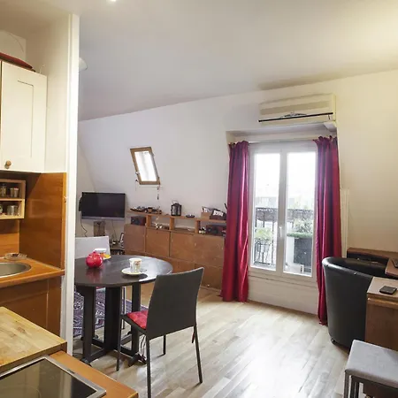 Apartment Montmartre Gem Paris